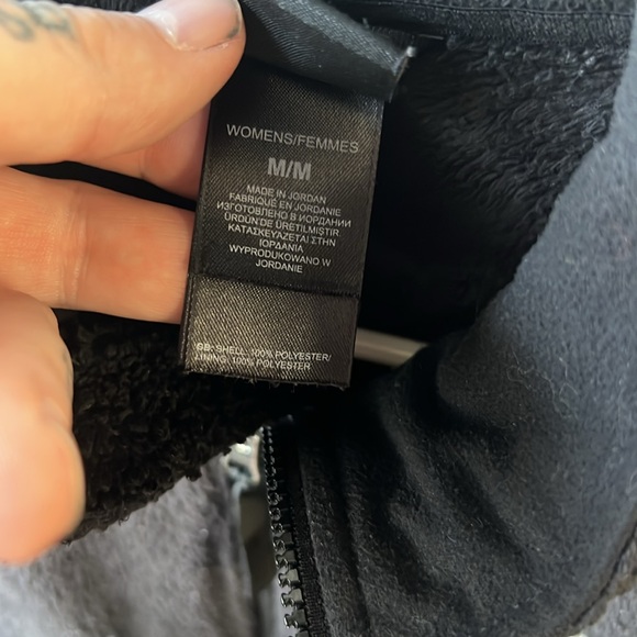 The North Face Fuzzy Fleece Womens Medium - Picture 3 of 4